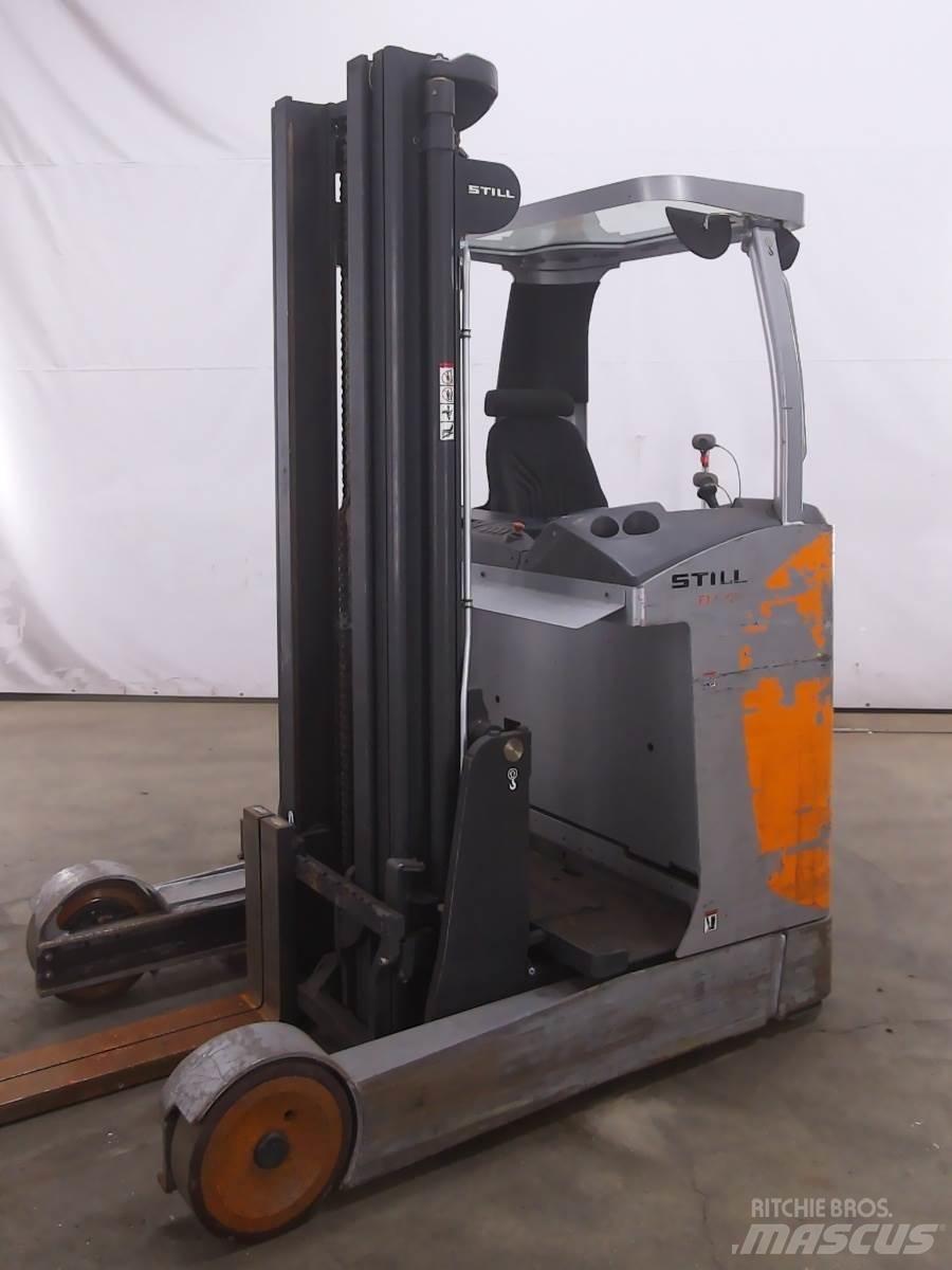 Still FM-X20 Schubmaststapler