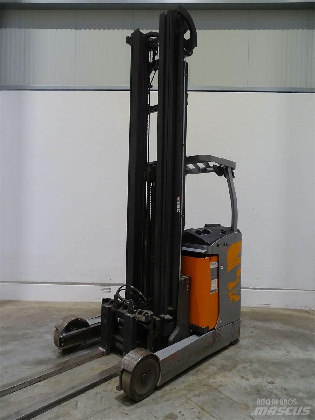 Still FM-X20 Schubmaststapler