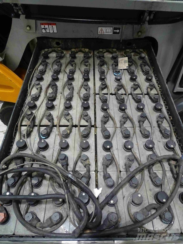Still RX60-25/600 Elektrostapler