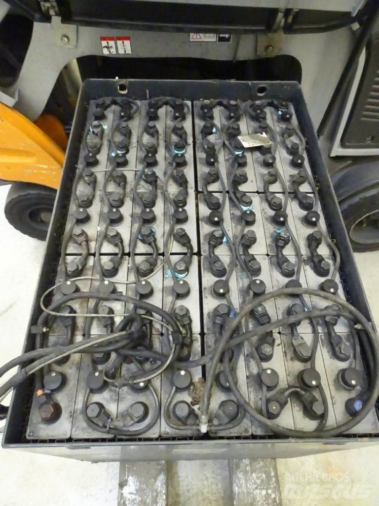 Still RX60-25/600 Elektrostapler