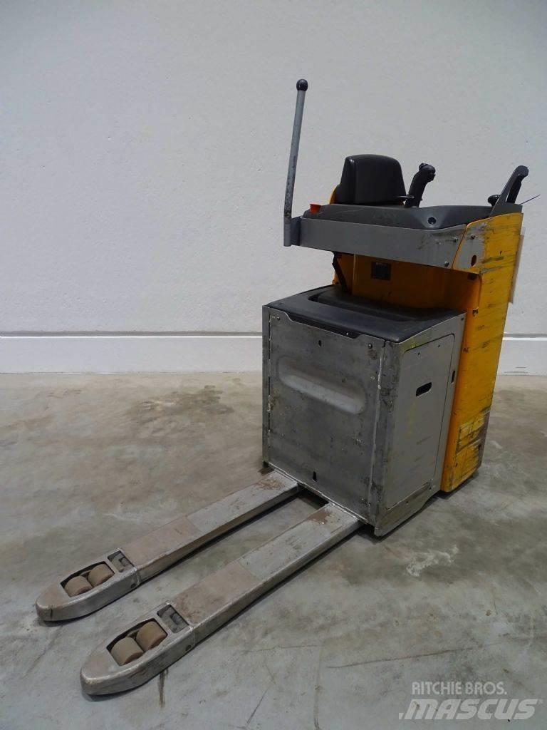 Still SXH20 Niedergabelstapler