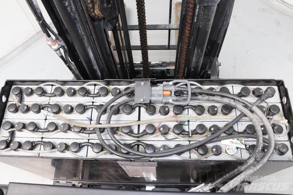 BT RRE160 Schubmaststapler