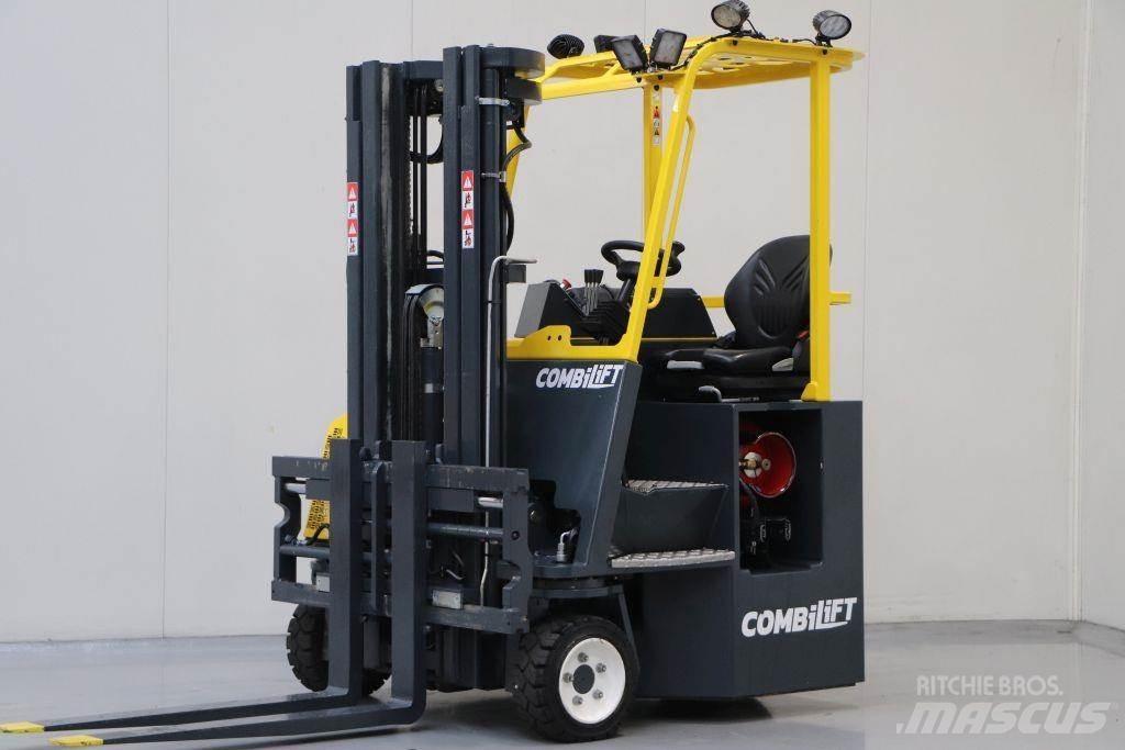Combilift CB3000 Seitenstapler