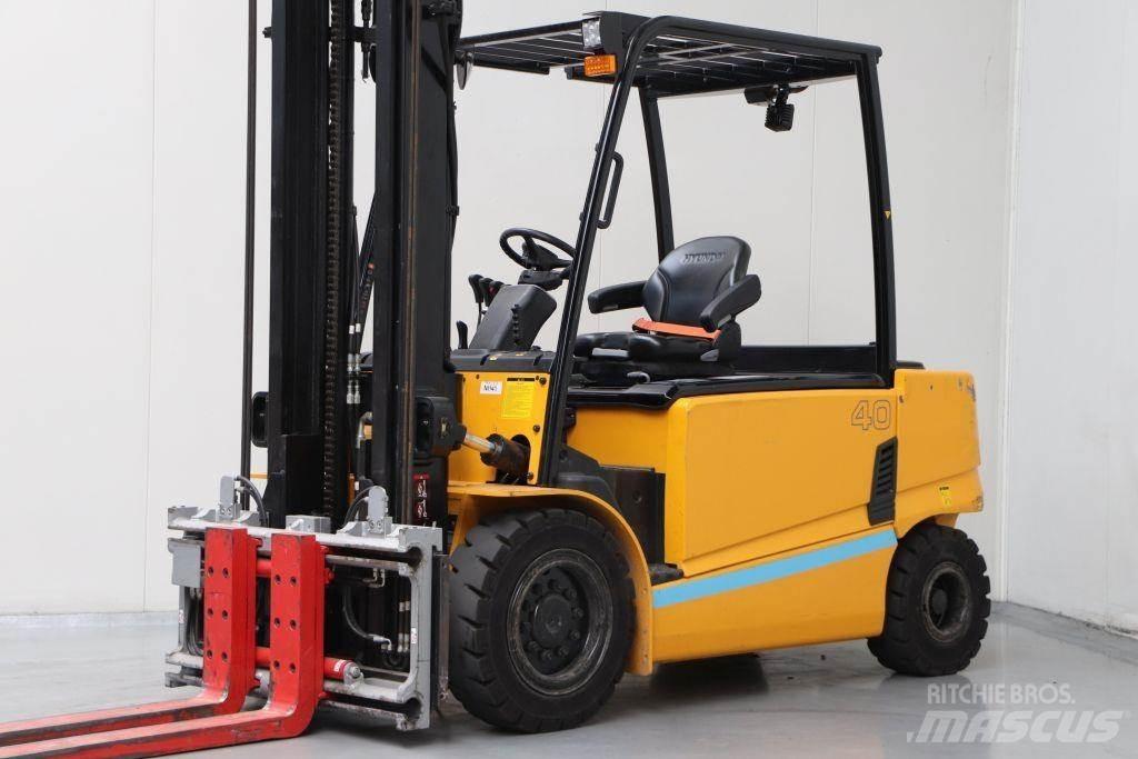 Hyundai 40B-9 Elektrostapler