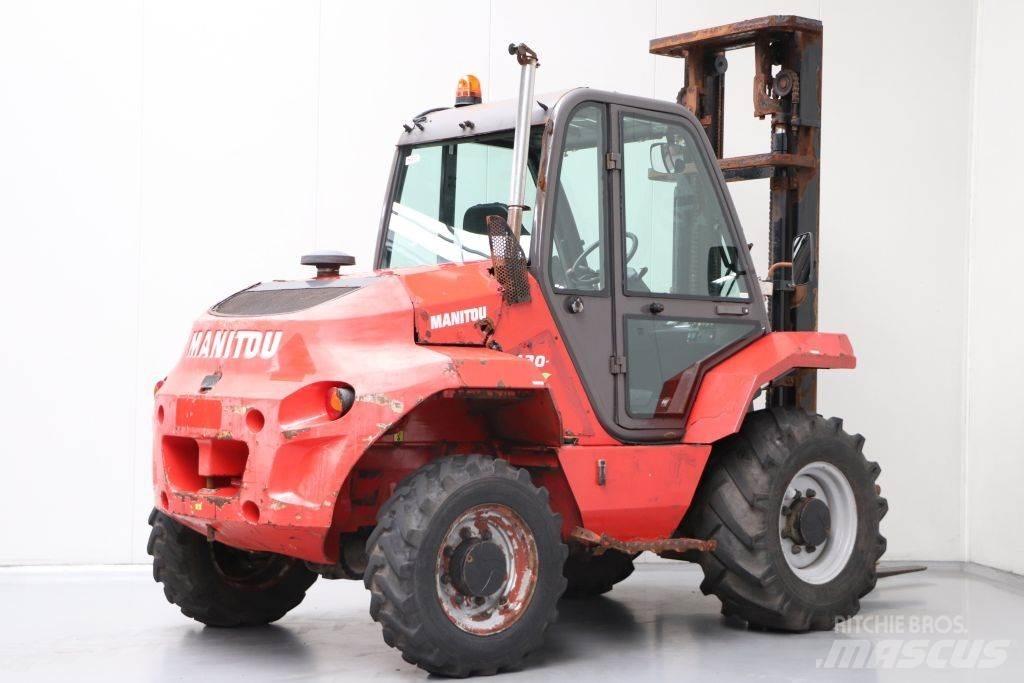 Manitou M30-4 Geländestapler