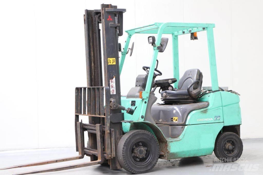 Mitsubishi FG25NT Gasstapler