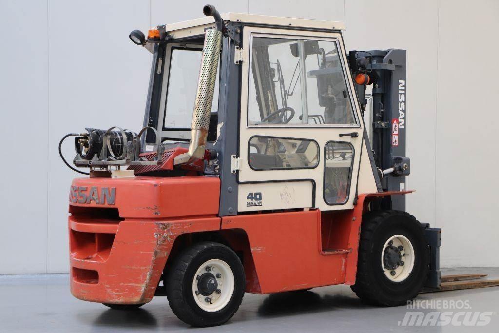 Nissan BF03A35U Gasstapler
