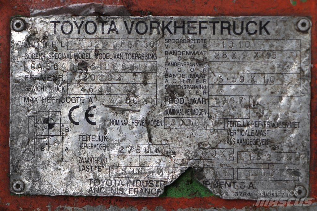 Toyota 02-6FGF30 Gasstapler