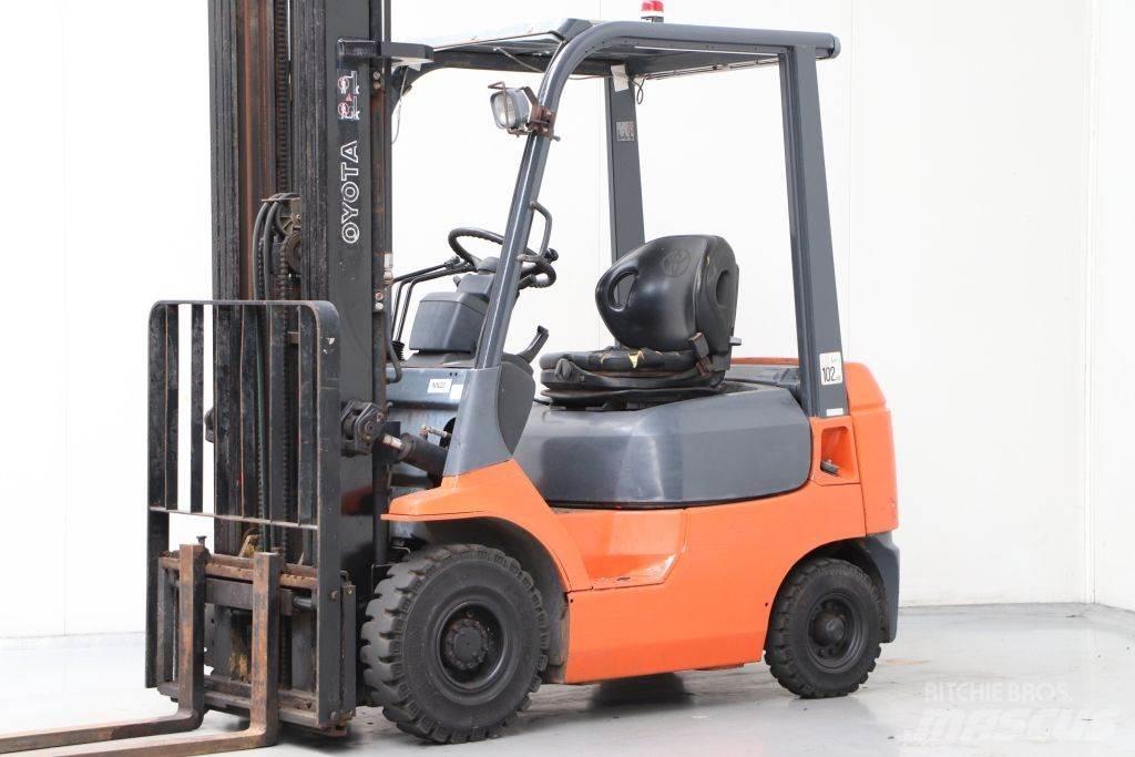 Toyota 02-7FDF18 Dieselstapler