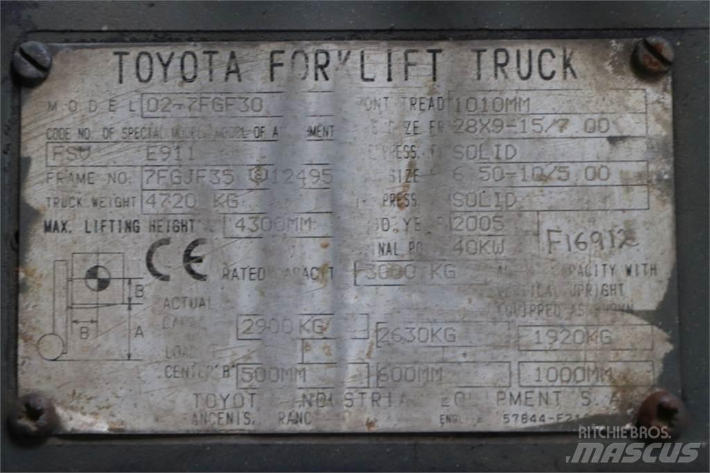 Toyota 02-7FGF30 Gasstapler