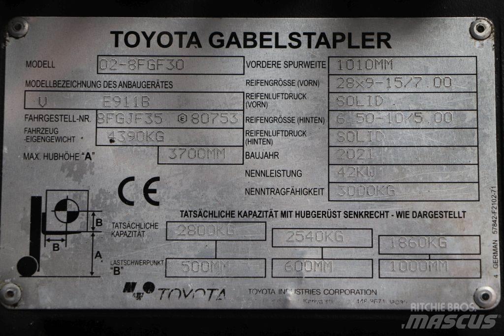 Toyota 02-8FGF30 Gasstapler