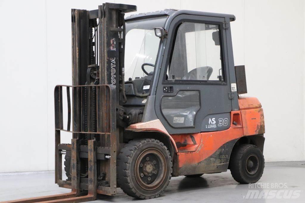 Toyota 62-7FDF30 Dieselstapler