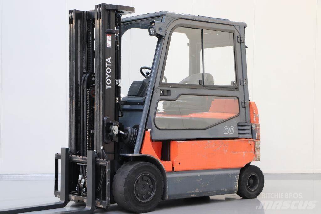 Toyota 7FBMF30 Elektrostapler