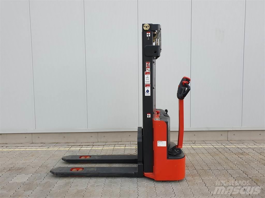 Linde #N/A Deichselstapler