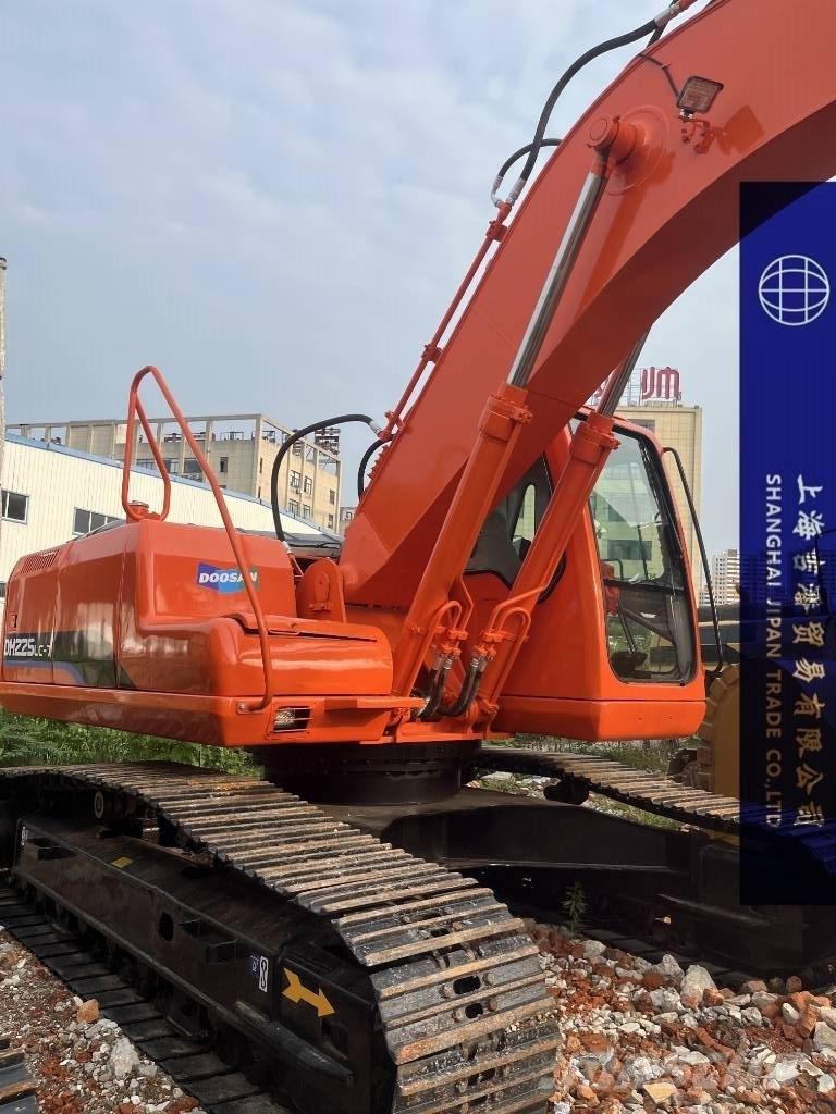 Doosan DH 225 LC-7 Raupenbagger
