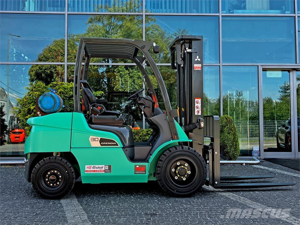 Mitsubishi FG30N Gasstapler