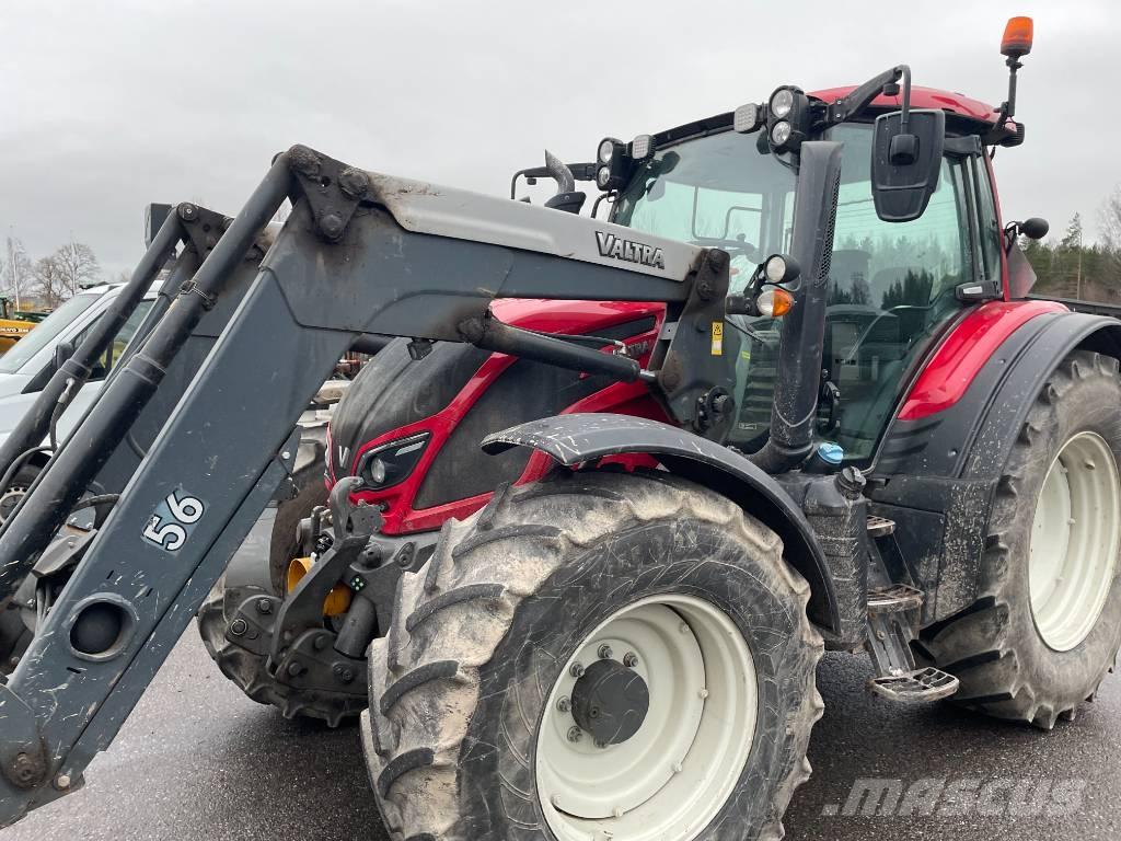 Valtra N 174 Traktoren