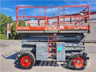 SkyJack SJ8841RT Scheren-Arbeitsbühnen