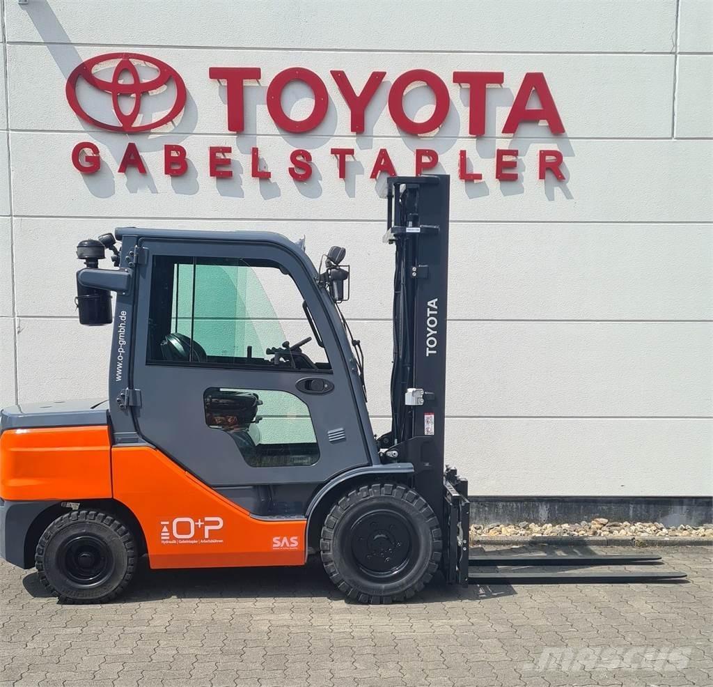 Toyota 52-8FDJF35 Dieselstapler