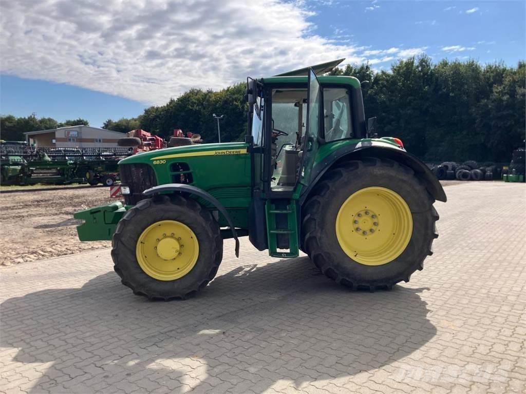 John Deere 6830 Traktoren