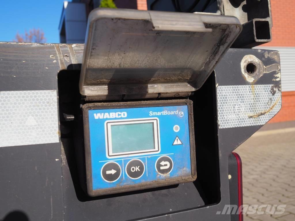  Recker SANR-38 Tieflader-Auflieger