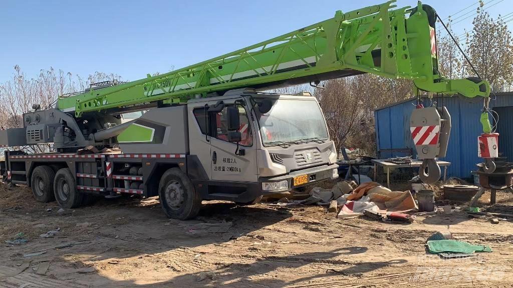 Zoomlion ZAT 300 All-Terrain-Krane