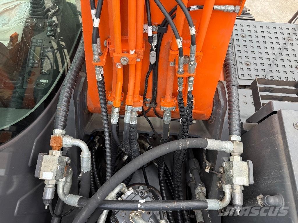  Dossan DX225Lc-5 Raupenbagger