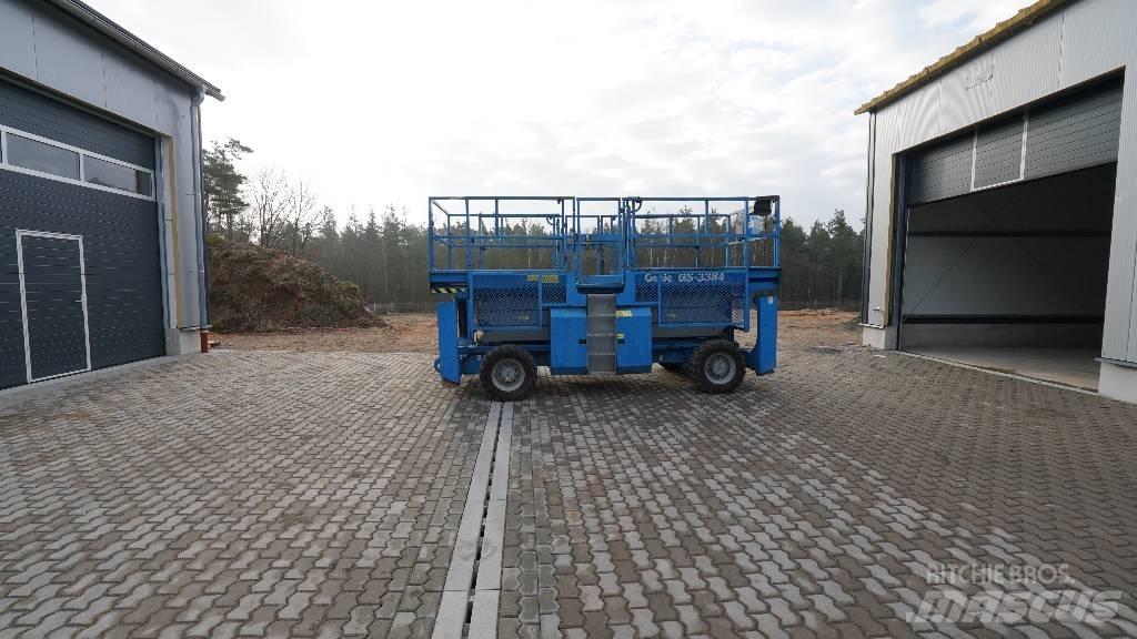 Genie GS3384 RT 4x4 Scheren-Arbeitsbühnen