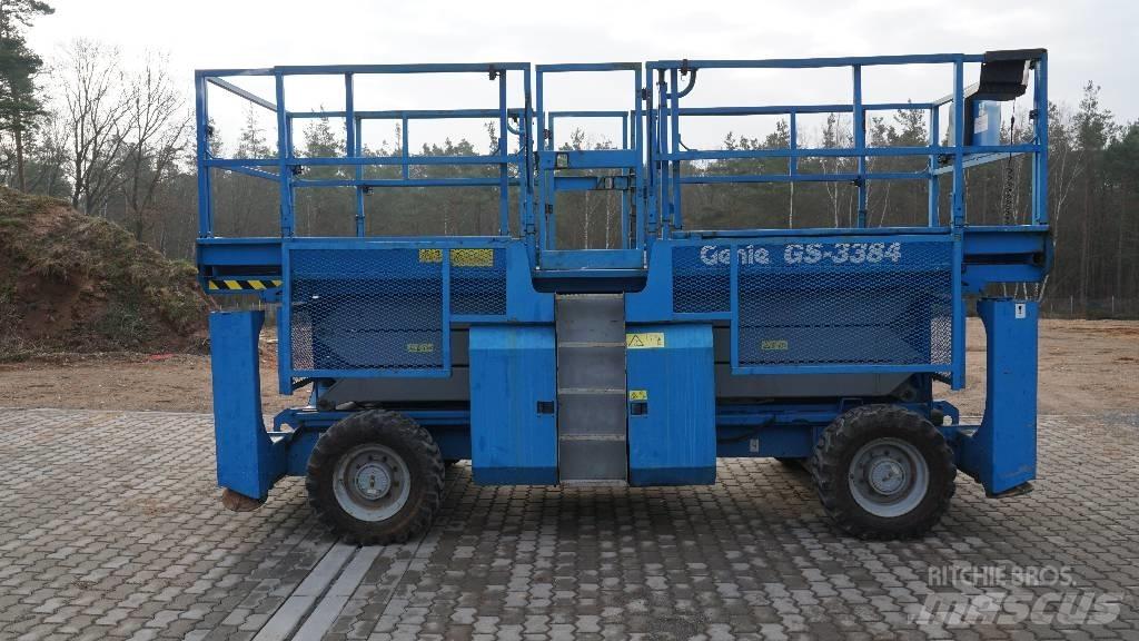 Genie GS3384 RT 4x4 Scheren-Arbeitsbühnen