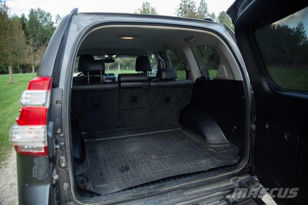 Toyota Landcruiser PKWs