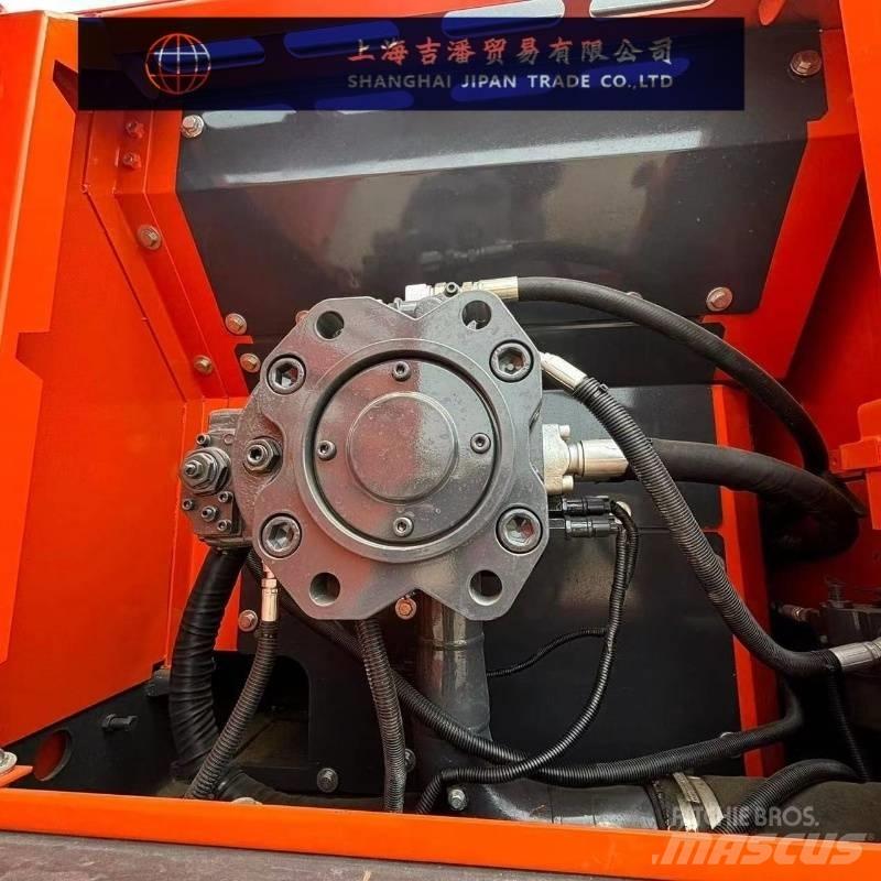 Doosan DX 225 Raupenbagger