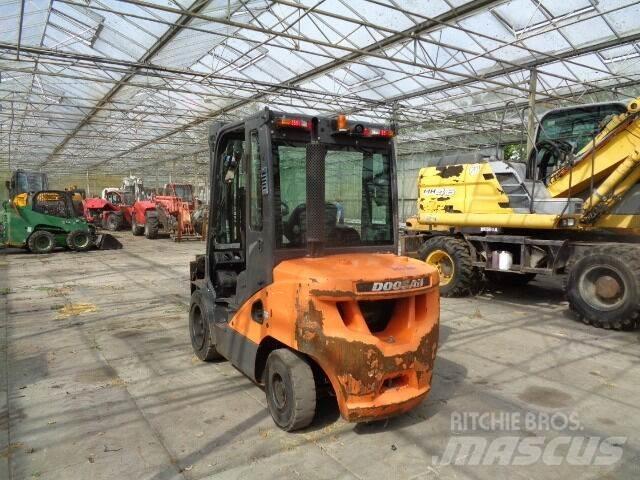 Doosan D35C-7 Dieselstapler