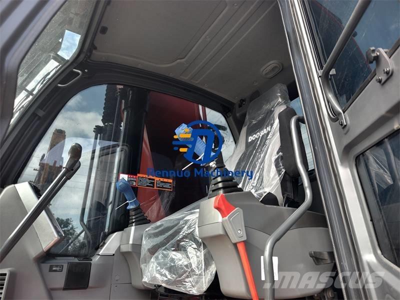 Doosan DX 225 LCA Raupenbagger