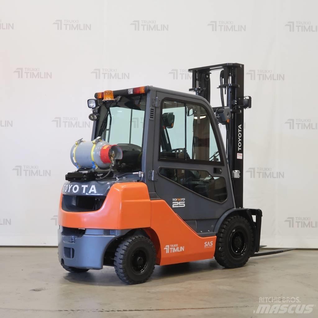 Toyota 02-8FGF25 Gasstapler