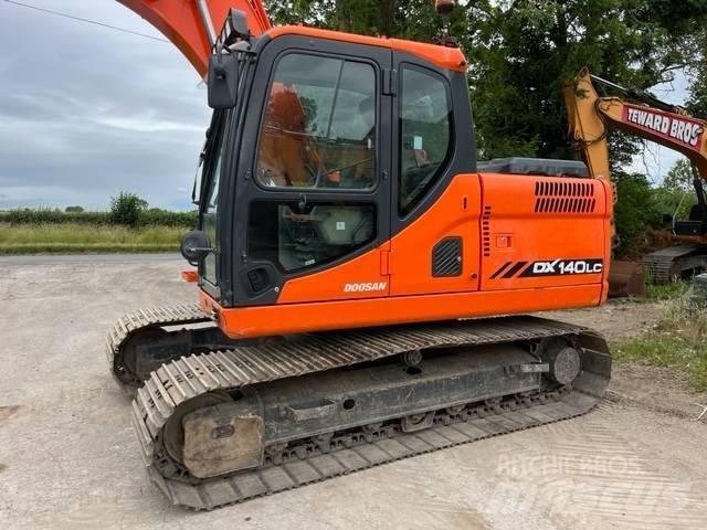 Doosan DX 140 LC Raupenbagger