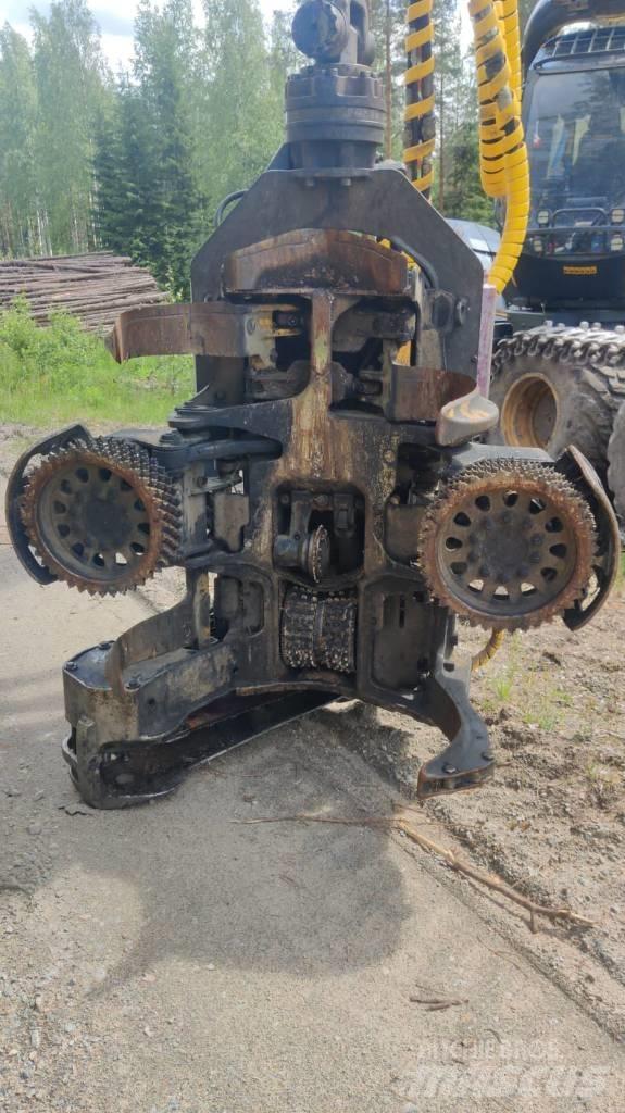 Ponsse SCORPION 8W Harvester