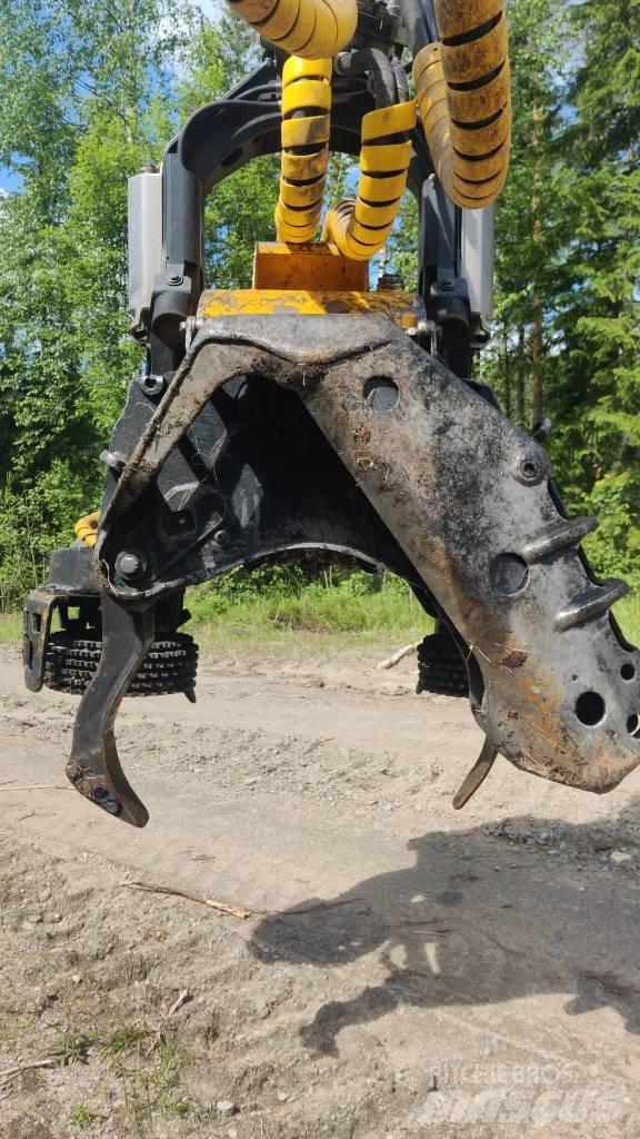 Ponsse SCORPION 8W Harvester