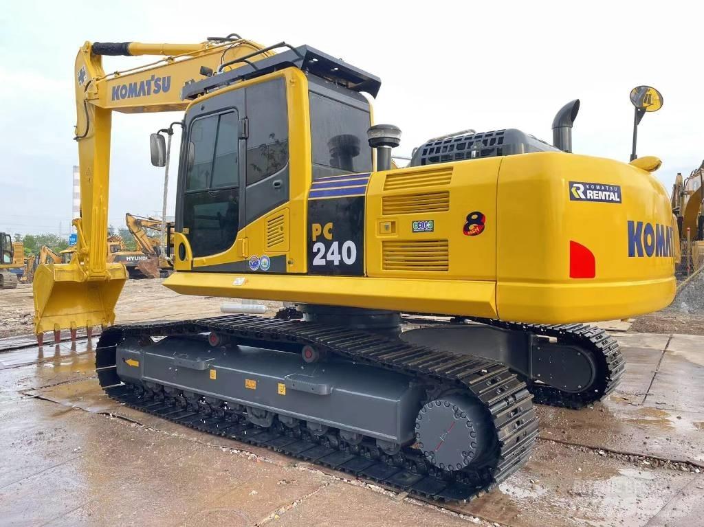 Komatsu PC 240LC-8 Raupenbagger