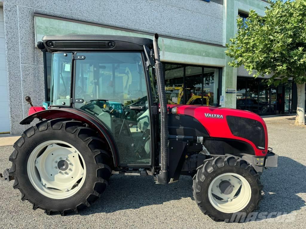 Valtra F95 Traktoren
