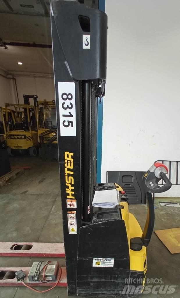 Hyster S 1.2 Handgeführter Palettenstapler
