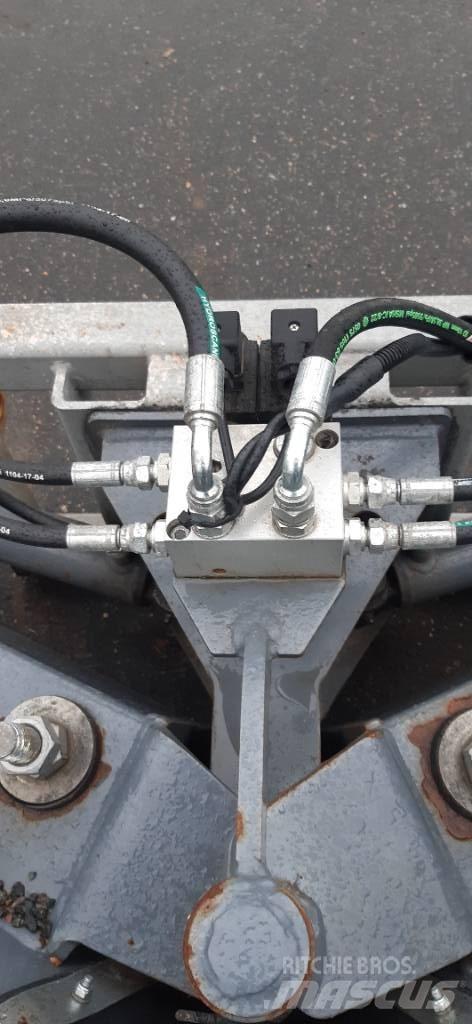 Siringe T1700 Schneeschilde und -pflüge