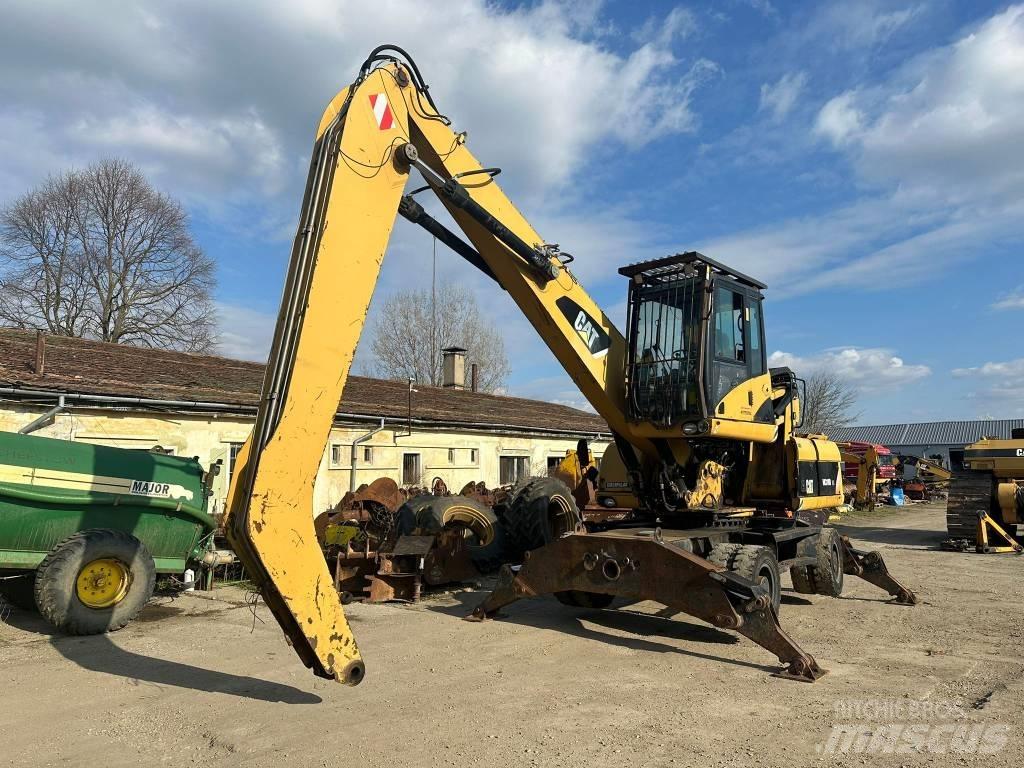 CAT M 318 D MH Materialumschlag