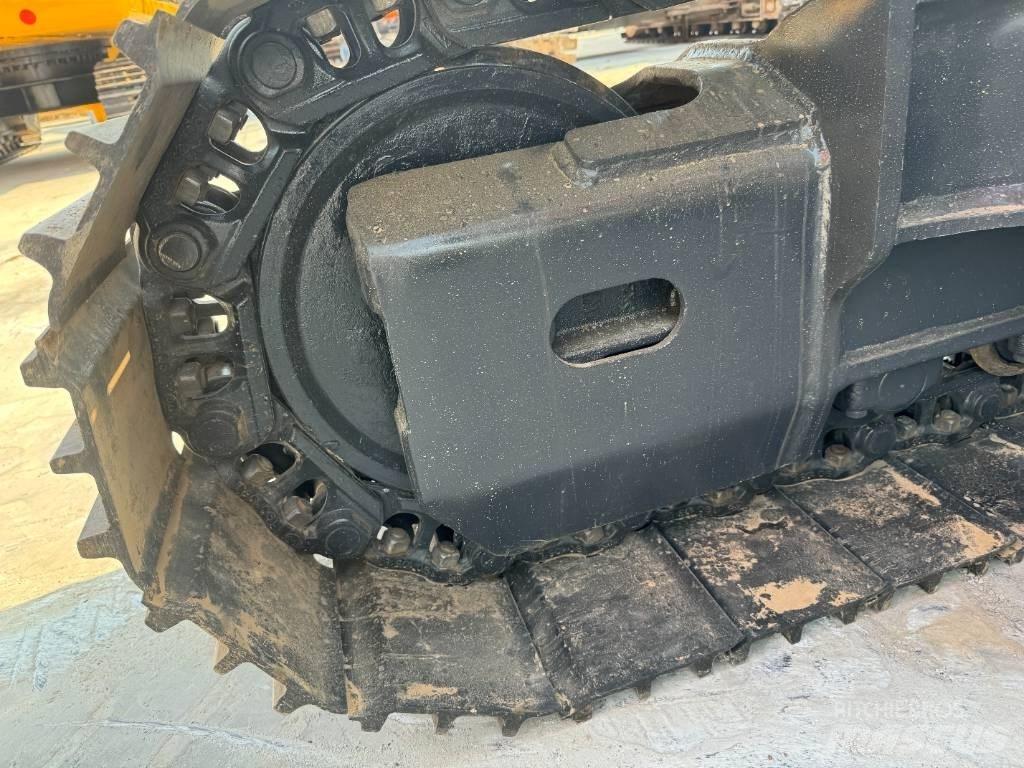 Doosan DX 225 LCA Raupenbagger