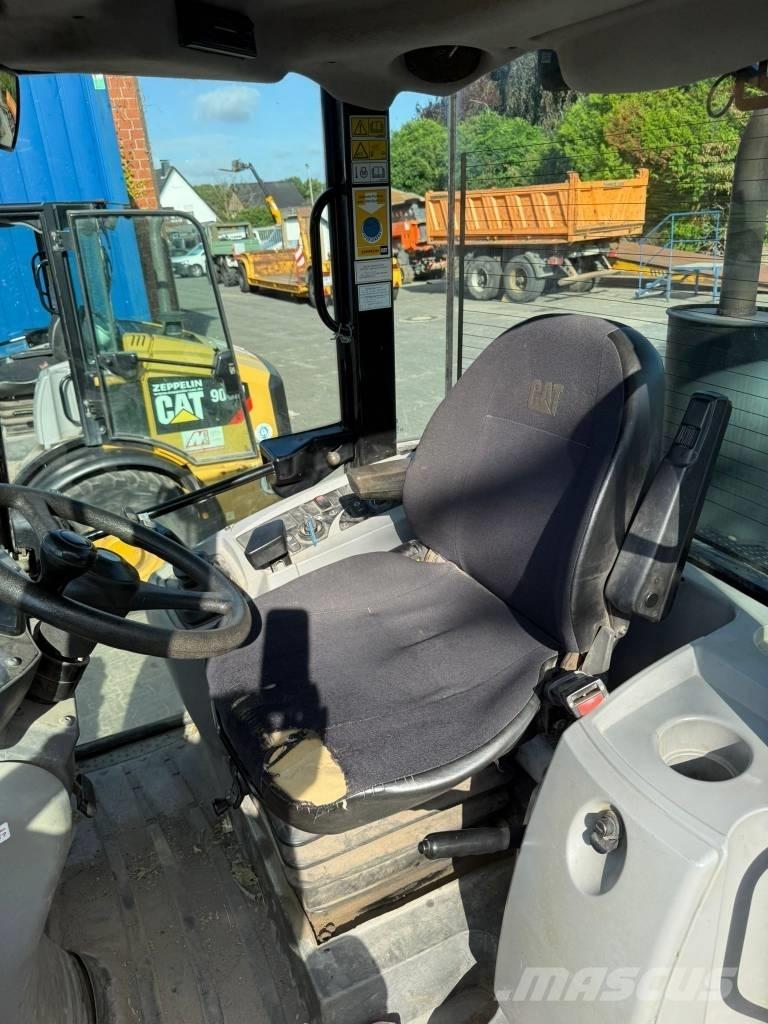 CAT 908 H 2 Radlader