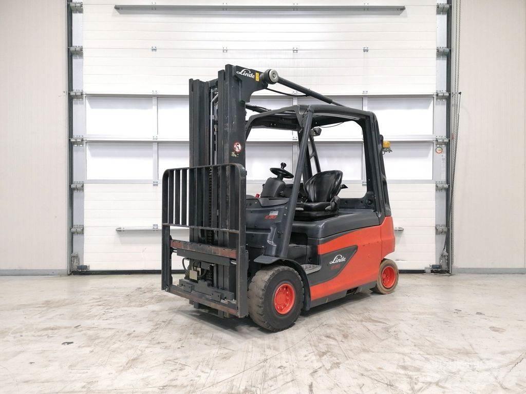 Linde E30L-01 Elektrostapler
