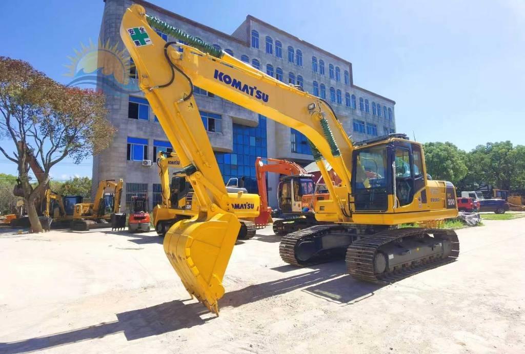 Komatsu PC 200-8 Raupenbagger