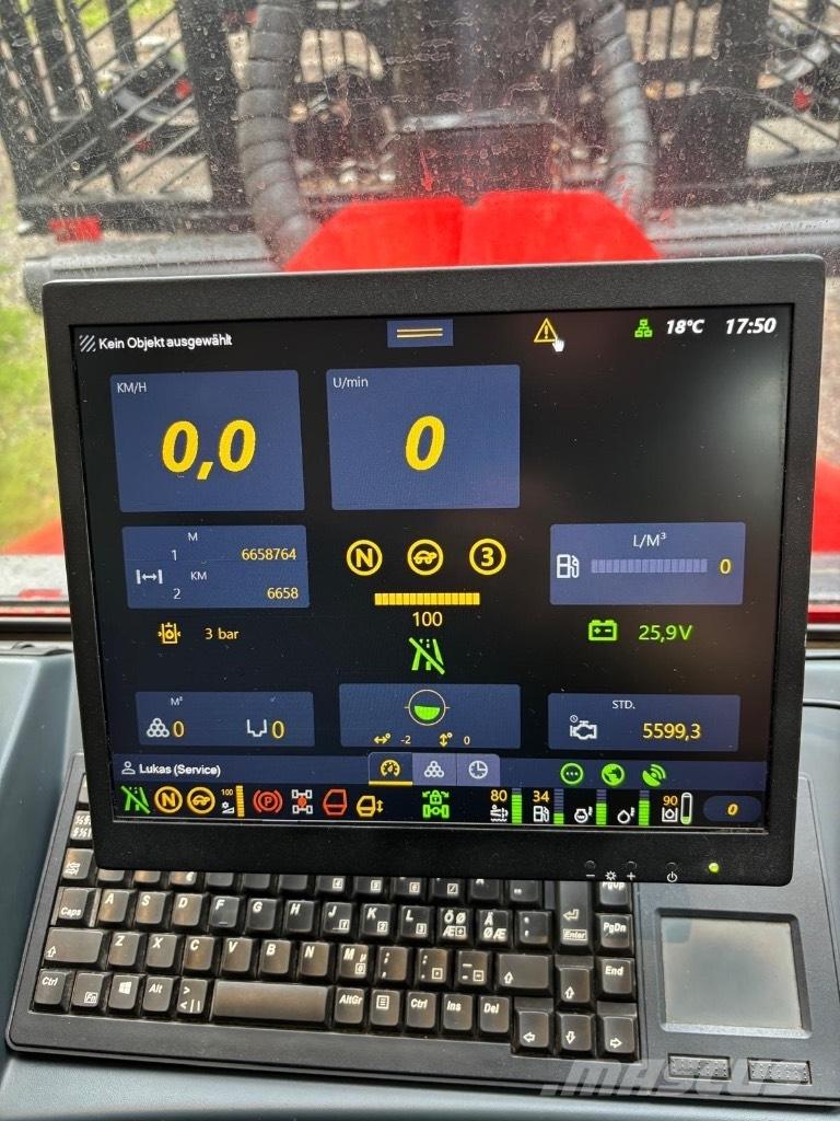 Komatsu 875 Forwarder