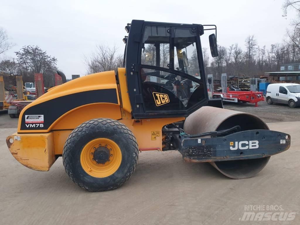 JCB VM 75 D Walzenzüge