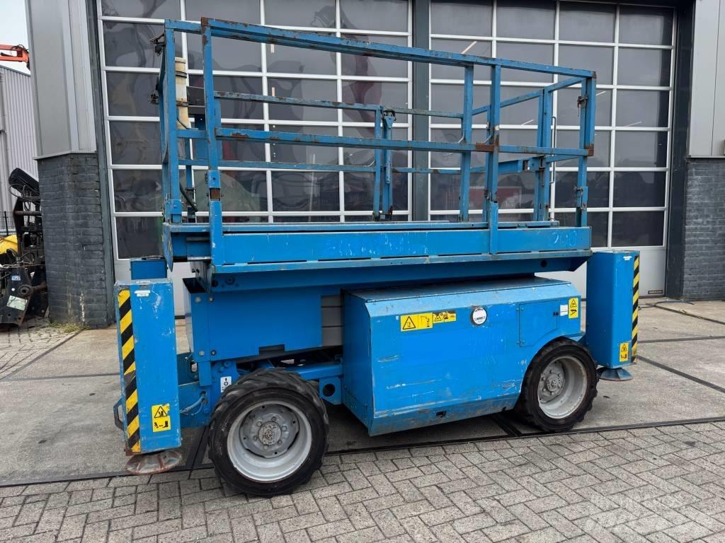 Genie GS 2668 RT Scheren-Arbeitsbühnen