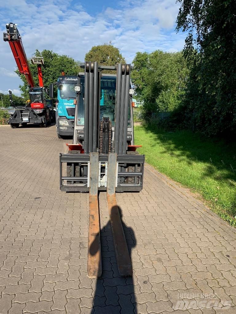 Nissan WG1F4F50Y Dieselstapler